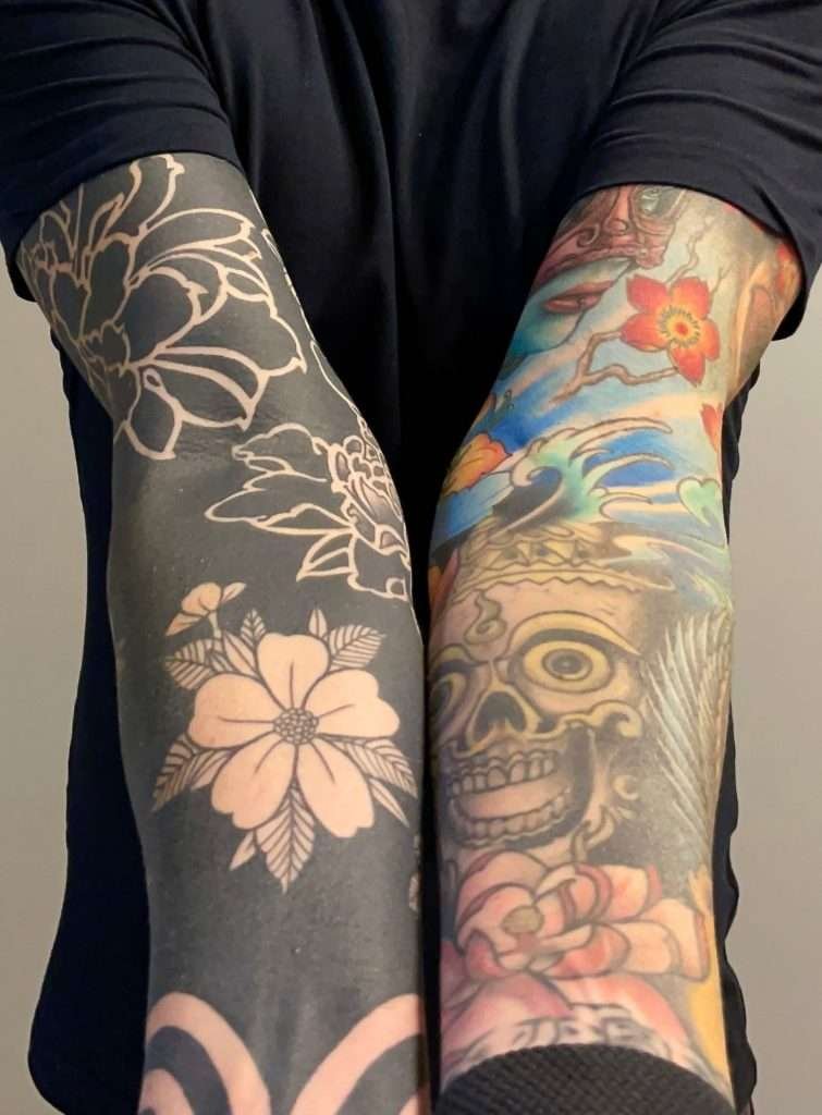 Symbiosis ✖️ Blackout cover up for Dusan. Everything is healed except the  flower. Done with @pantherainkcanada and @bngtattoosupply... | Instagram