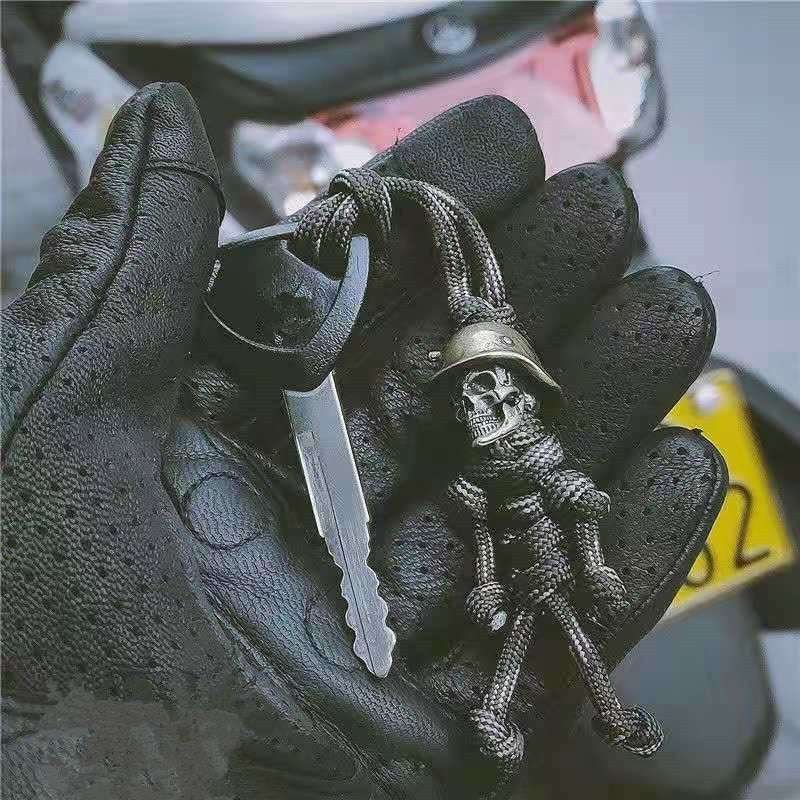 Skull Paracord Keychain - Tattoo Vagabond