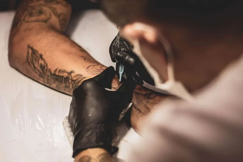 Tattoo Scratcher