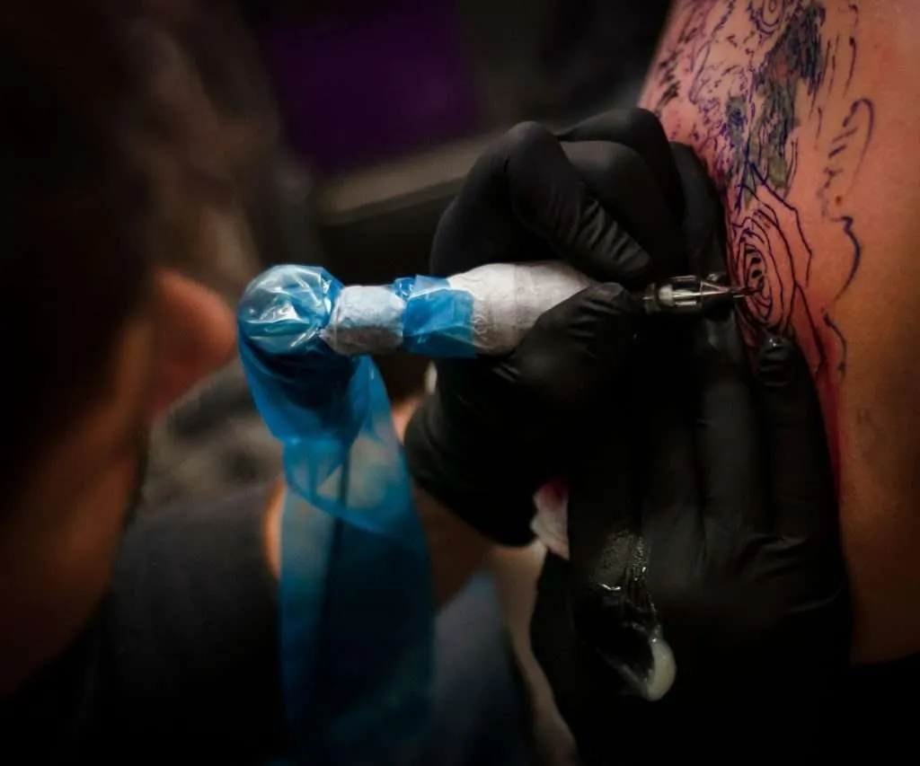 4 Easy Ways to Relieve Tattoo Pain